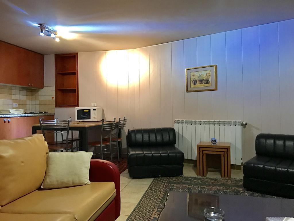Stone Chalets Fārayyā Екстериор снимка